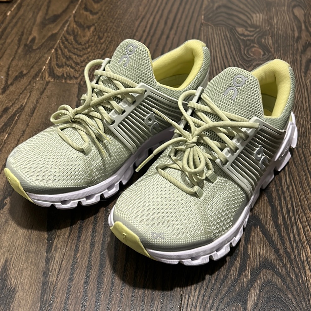 On cloud green sneakers, size 5, never worn!